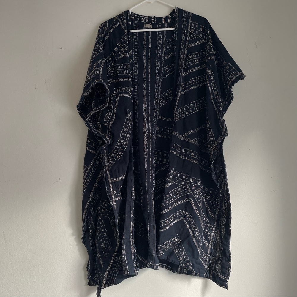Ecote bohemian geometric print wrap shawl long overshirt in blue
